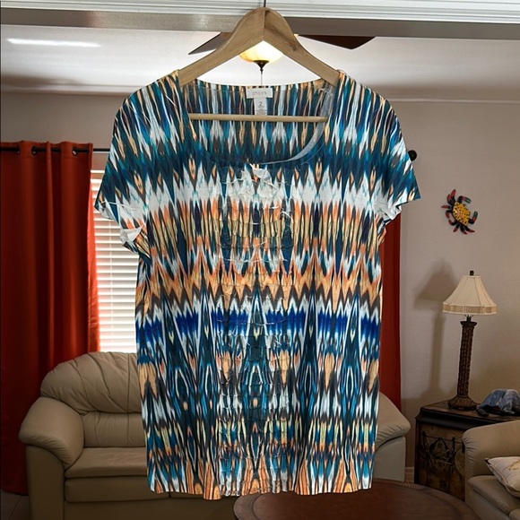 Chico’s Colorful Ruffle  tiered Front Short Sleeve Top Chico’s SZ 2 = US Size L - Picture 1 of 5